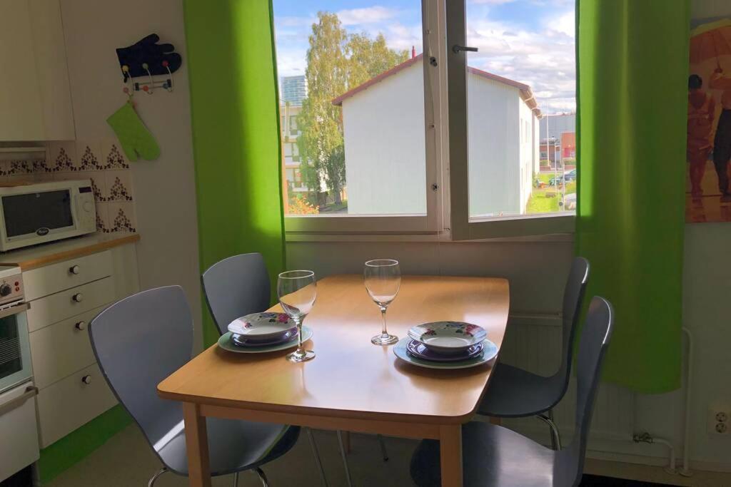 Vaerikaes Puutalokaksio 1-6 Hloelle, Ilm Parkit Appartement Oulu Buitenkant foto